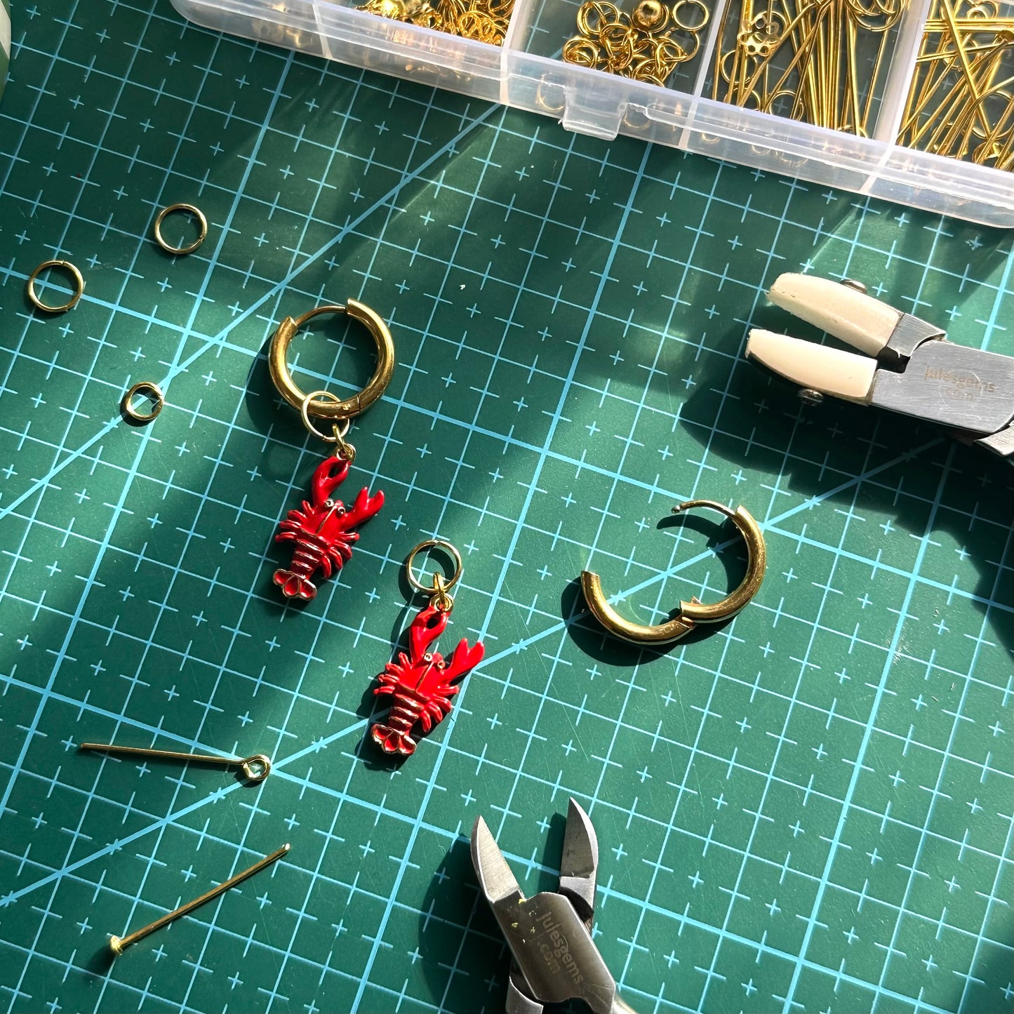 The Mundane Brighton Gift shop - Lobster earrings - Gifts for her 