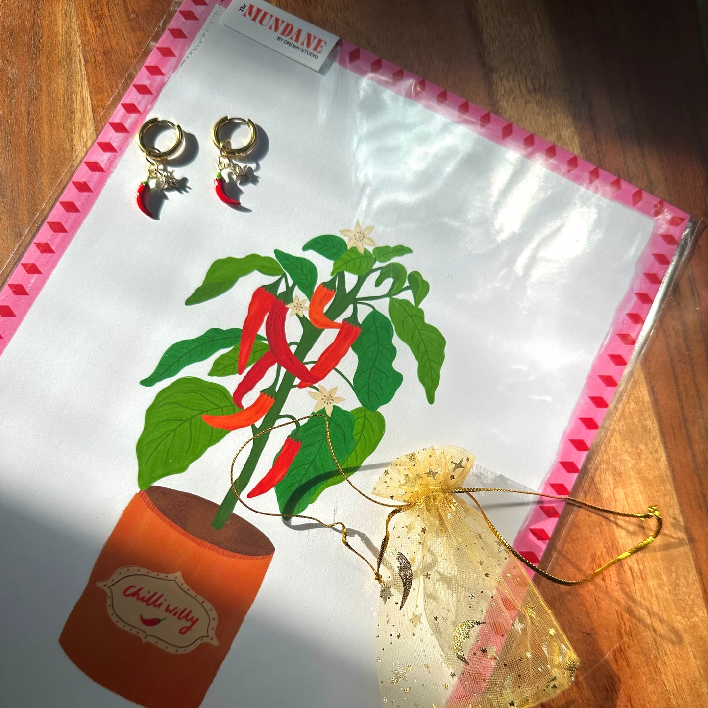 The Mundane gift shop - Hot Hot Stuff with chillie Earrings & Chiily willy art Print Gift set- HOT HOT Chilli collection - Gift for her -  gift for foodies