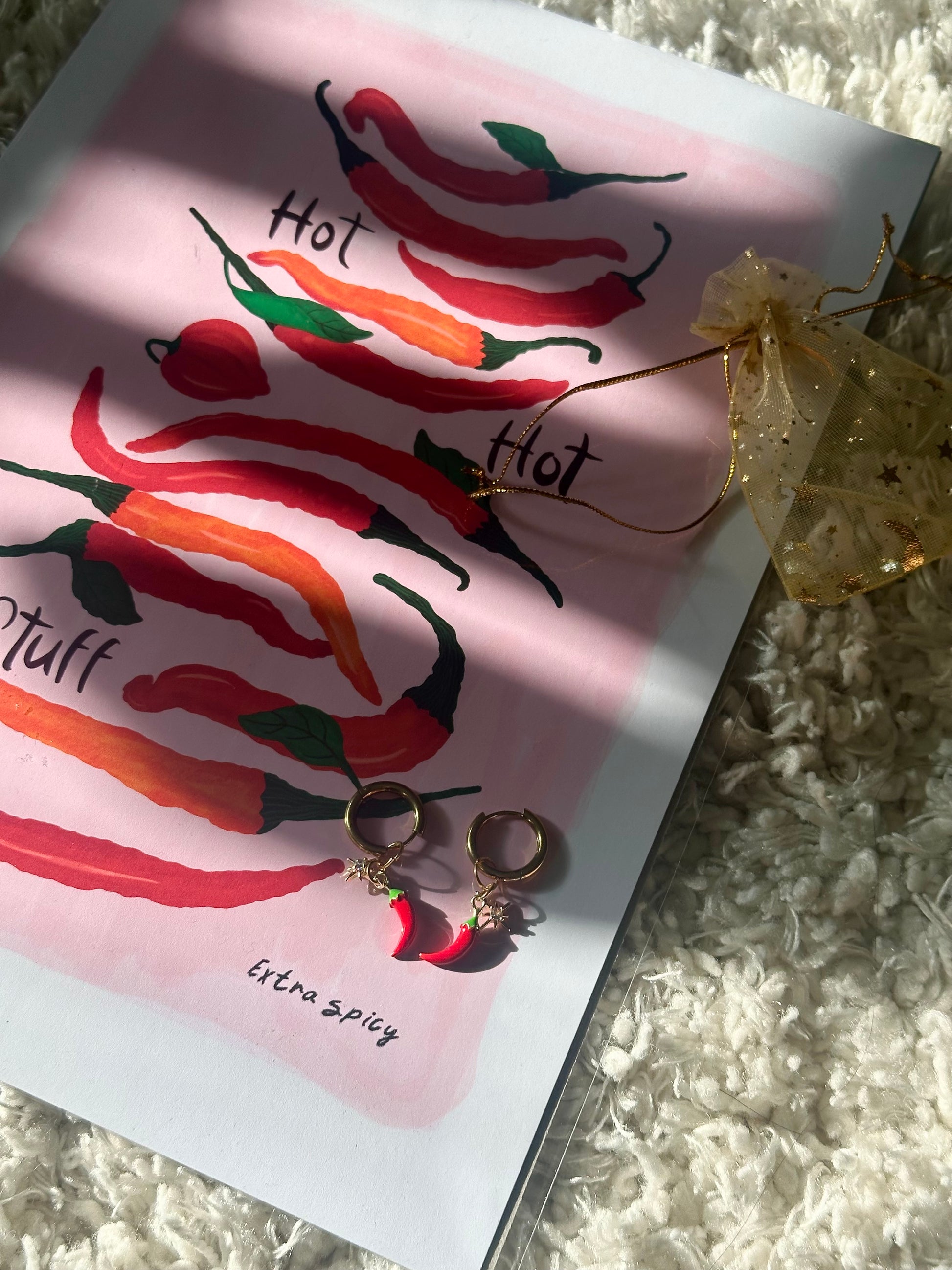 The Mundane gift shop - chilli Earrings & Hot Hot stuff chilli art print - HOT HOT Chilli collection - Gift for her -  gift for foodies