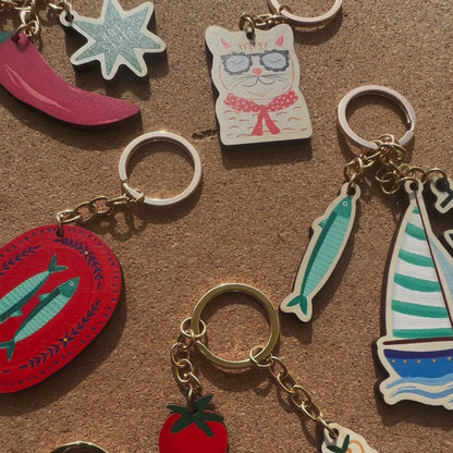 Fish Plate Wooden Keyring
